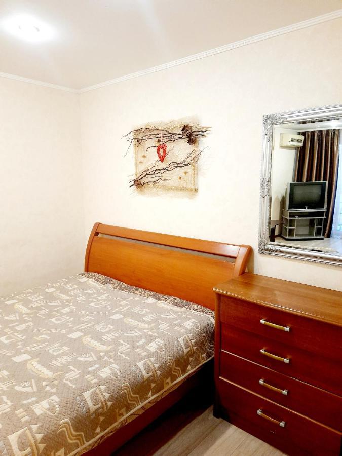 Ferienwohnung Проспект Металлургов 9 Krywyj Rih Exterior foto