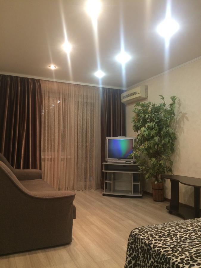 Ferienwohnung Проспект Металлургов 9 Krywyj Rih Exterior foto
